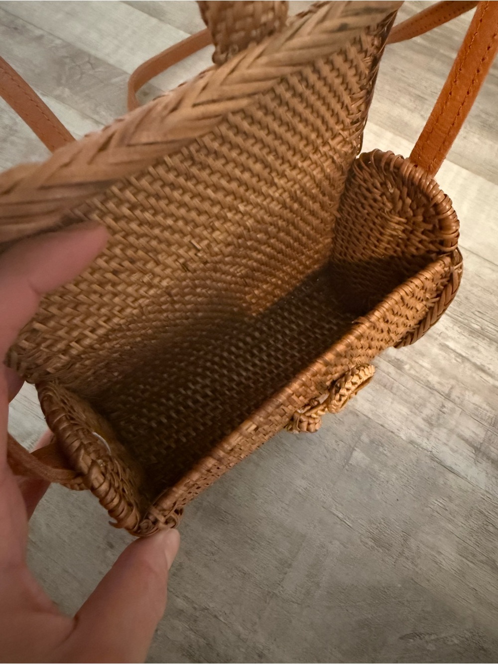 Mini Woven Straw Crossbody Bag - Leather Strap - Picture 6 of 13